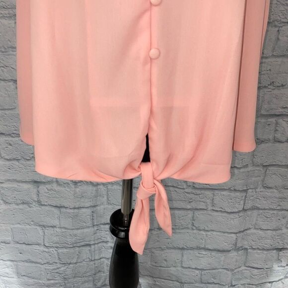Women tie front button up top w/ruffle shortsleeves & v-cut neckline size Medium - Picture 2 of 9